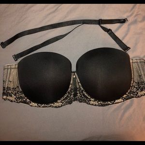 Torrid convertible / strapless bra